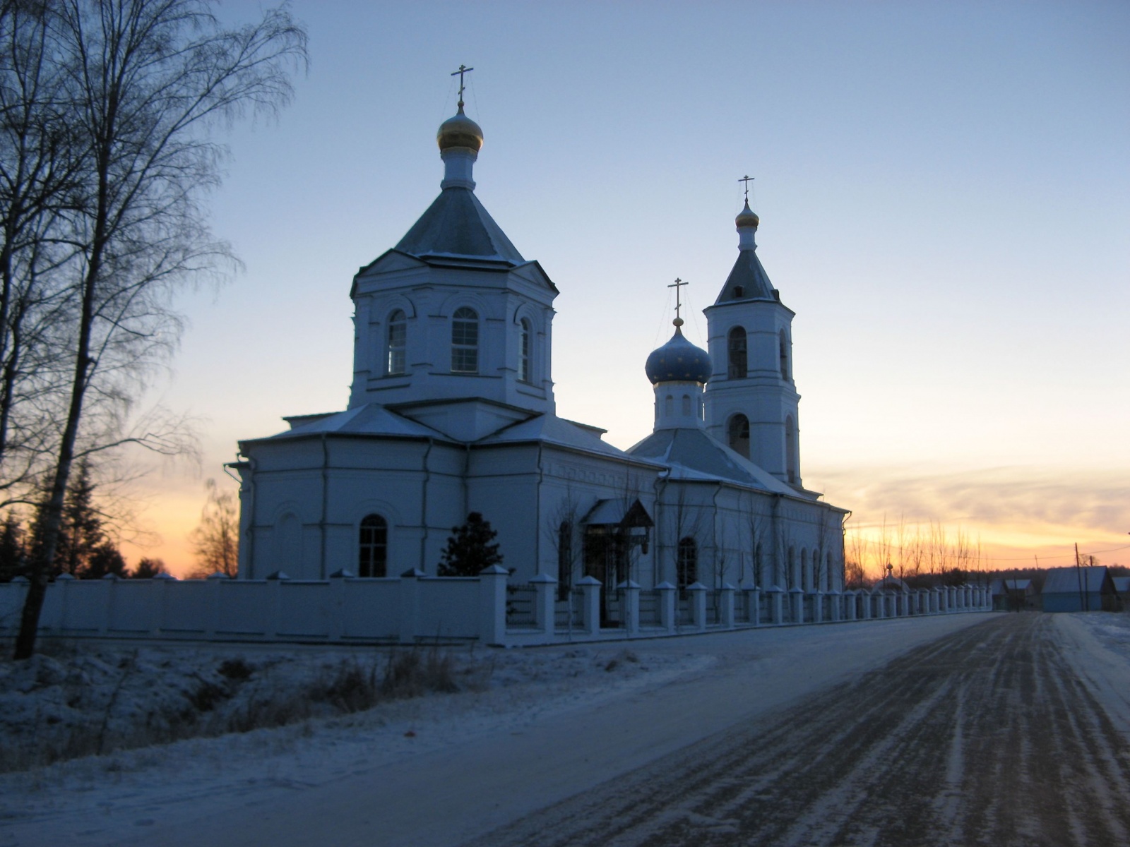 Церковь Троицы Живоначальной Плесково