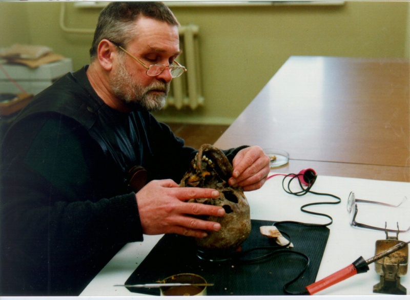 Файл:Tsar family expertise tomography 0a.jpg